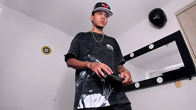 Snapshot of Samuel_Suarez chatting on 14, 3, 2026 Samuel Suarez online show from 14, 3, 2026