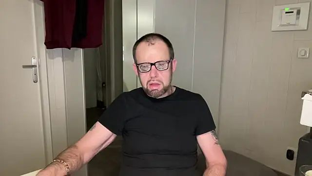 FABIOGLASSES online show from 10, 2, 2026