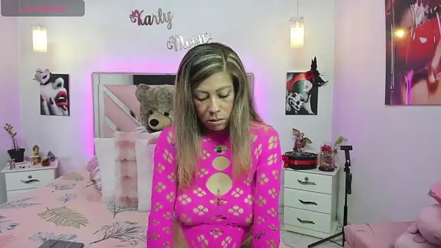 Karly moon online show from 17, 9, 2025