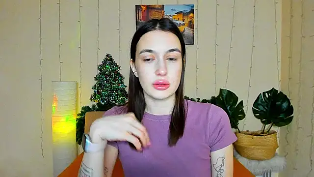 Snapshot of Pauline_Soul chatting on 14, 1, 2025 Pauline Soul online show from 14, 1, 2025