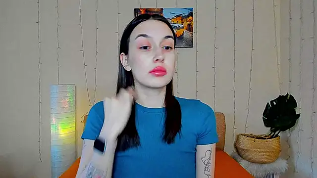 Snapshot of Pauline_Soul chatting on 4, 2, 2025 Pauline Soul online show from 4, 2, 2025