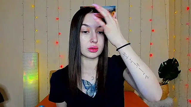 Snapshot of Pauline_Soul chatting on 28, 2, 2025 Pauline Soul online show from 28, 2, 2025
