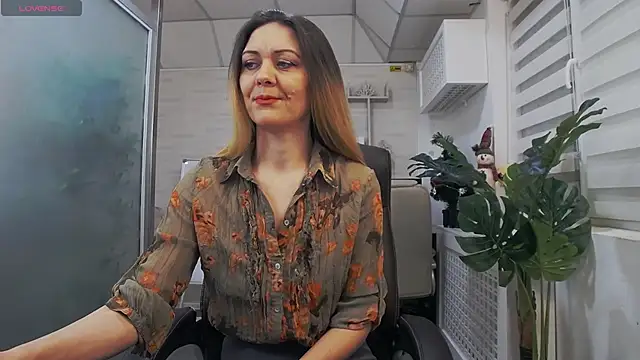 EllaMilf  online show from 12, 12, 2024