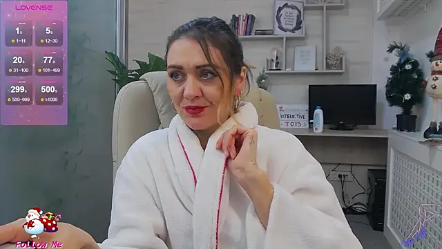 EllaMilf  online show from 19, 12, 2024