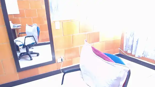 Snapshot of charlote_temple chatting on 8, 1, 2026 charlote temple online show from 8, 1, 2026