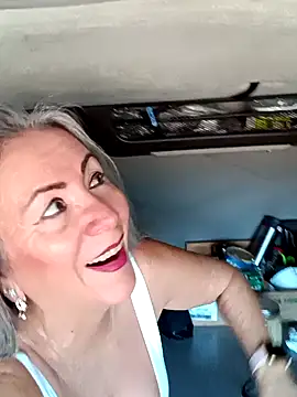 Snapshot of EvaRobinson chatting on 30, 12, 2024 EvaRobinson online show from 30, 12, 2024