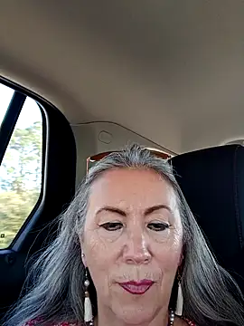 Snapshot of EvaRobinson chatting on 8, 2, 2025 EvaRobinson online show from 8, 2, 2025