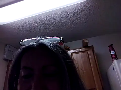 Snapshot of EvaRobinson chatting on 13, 2, 2025 EvaRobinson online show from 13, 2, 2025