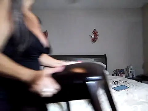 Snapshot of EvaRobinson chatting on 14, 2, 2025 EvaRobinson online show from 14, 2, 2025