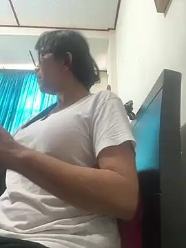 kelly dirty  online show from 2, 3, 2025