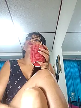 kelly dirty  online show from 2, 5, 2026