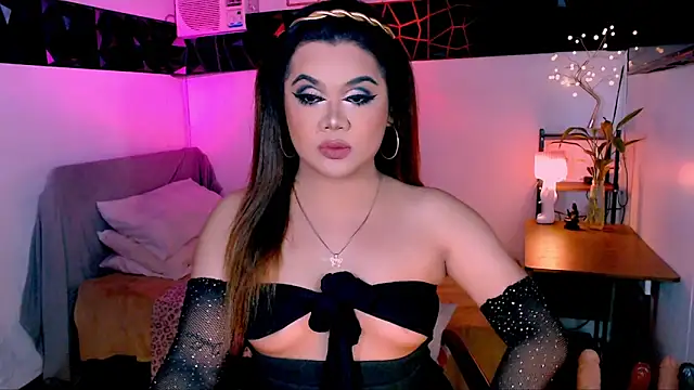 Snapshot of asiankatyhuge chatting on 7, 10, 2025 asiankatyhuge online show from 7, 10, 2025