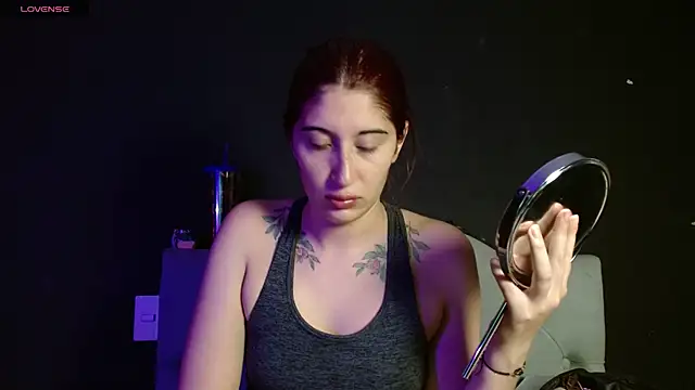 Red-moon1 online show from 7, 1, 2026