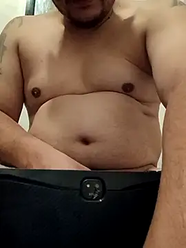 thickcocklatino online show from 22, 4, 2026