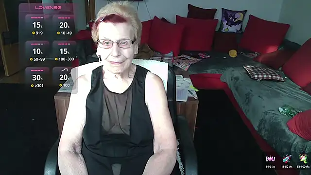 HeisseomaOriginal online show from 3, 10, 2025