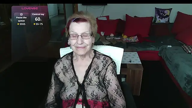 HeisseomaOriginal online show from 25, 3, 2026