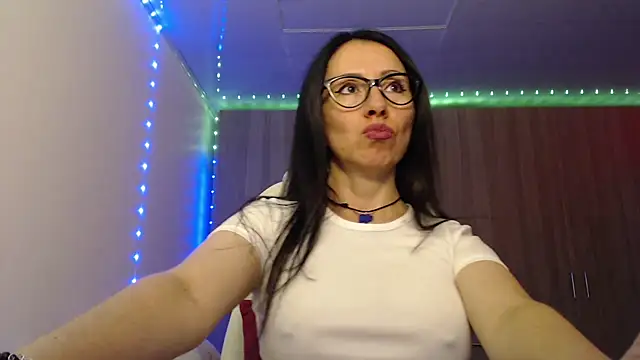 Snapshot of Selene93 chatting on 5, 3, 2025 Selene93 online show from 5, 3, 2025