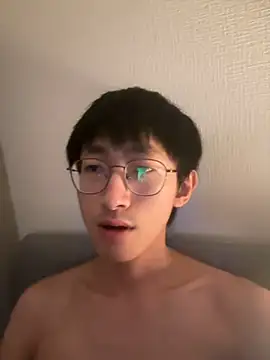 Snapshot of lewdAboyKawaii chatting on 8, 1, 2025 lewdAboyKawaii online show from 8, 1, 2025