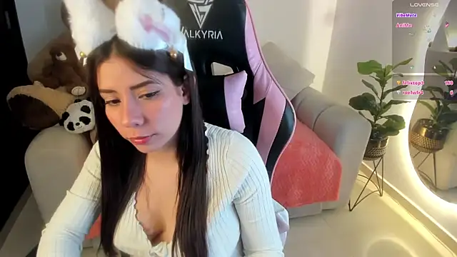 Snapshot of eval_lee18 chatting on 27, 2, 2025 eval lee18 online show from 27, 2, 2025