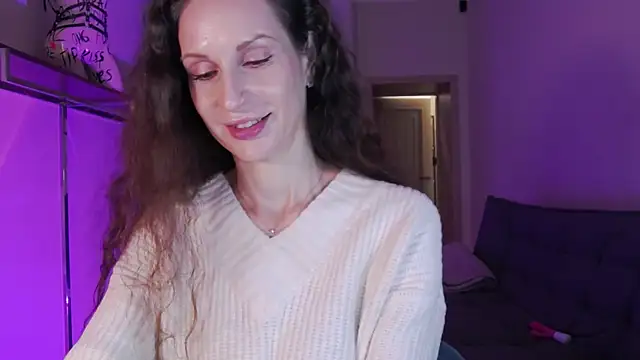 Snapshot of Mila_Anders chatting on 5, 10, 2025 Mila Anders online show from 5, 10, 2025