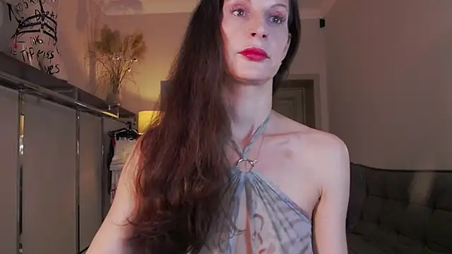 Snapshot of Mila_Anders chatting on 15, 10, 2025 Mila Anders online show from 15, 10, 2025