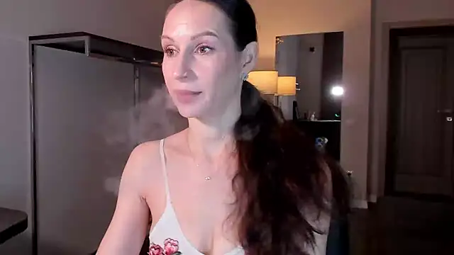 Mila Anders online show from 6, 1, 2026