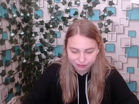 Snapshot of klerkarina chatting on 5, 12, 2024 klerkarina online show from 5, 12, 2024