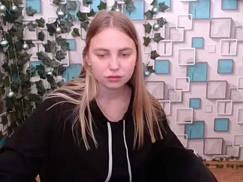 Snapshot of klerkarina chatting on 8, 12, 2024 klerkarina online show from 8, 12, 2024
