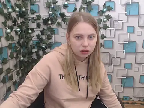 Snapshot of klerkarina chatting on 5, 1, 2025 klerkarina online show from 5, 1, 2025