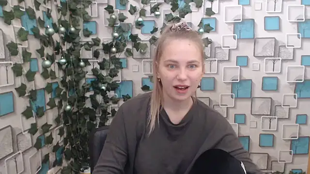 Snapshot of klerkarina chatting on 10, 1, 2025 klerkarina online show from 10, 1, 2025