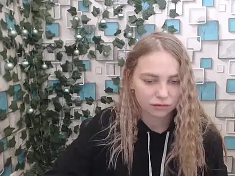 Snapshot of klerkarina chatting on 11, 1, 2025 klerkarina online show from 11, 1, 2025