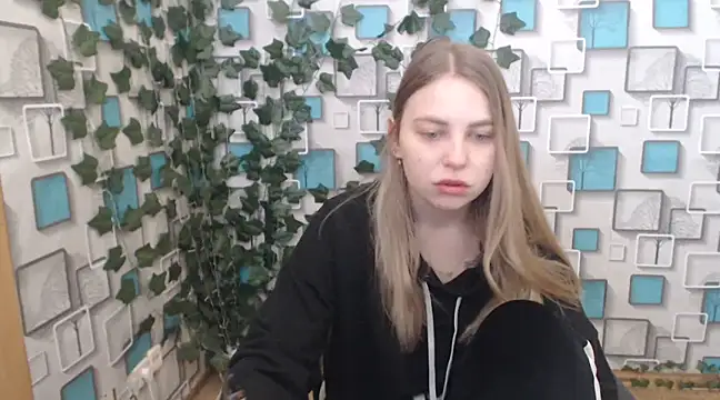 Snapshot of klerkarina chatting on 20, 2, 2025 klerkarina online show from 20, 2, 2025