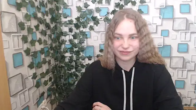 Snapshot of klerkarina chatting on 6, 3, 2025 klerkarina online show from 6, 3, 2025