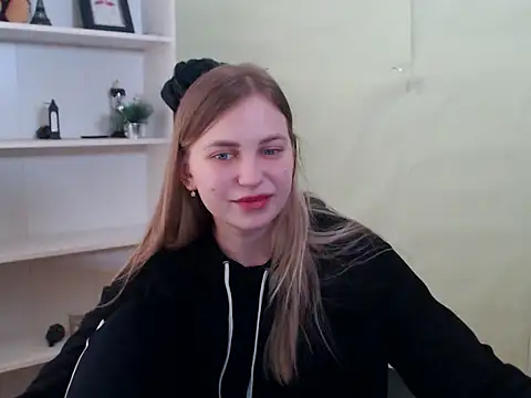 Snapshot of klerkarina chatting on 18, 3, 2025 klerkarina online show from 18, 3, 2025