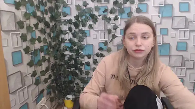 Snapshot of klerkarina chatting on 19, 3, 2025 klerkarina online show from 19, 3, 2025