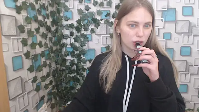 Snapshot of klerkarina chatting on 21, 3, 2025 klerkarina online show from 21, 3, 2025