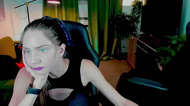 GrayceWild online show from 19, 9, 2025