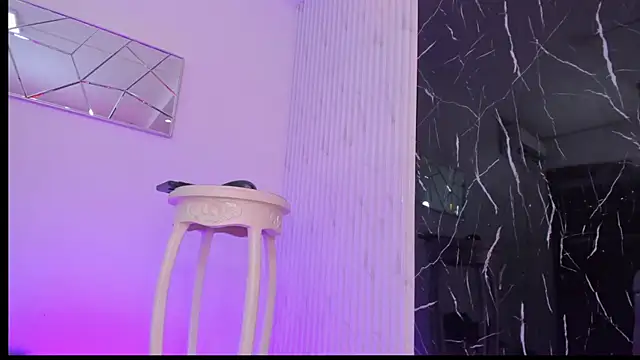 Sophia Cameron online show from 30, 11, 2025