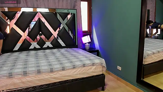Snapshot of Linda4Petite chatting on 1, 12, 2024 Linda4Petite online show from 1, 12, 2024