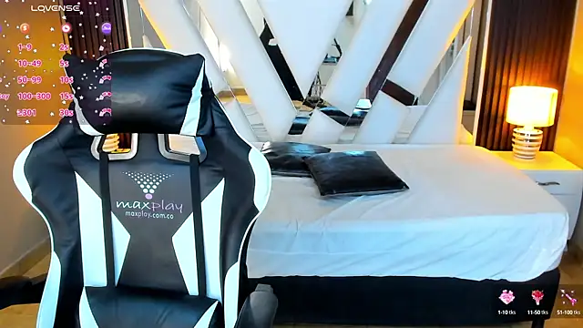 Snapshot of Linda4Petite chatting on 20, 9, 2025 Linda4Petite online show from 20, 9, 2025