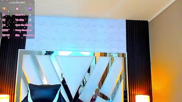 Snapshot of Linda4Petite chatting on 26, 9, 2025 Linda4Petite online show from 26, 9, 2025