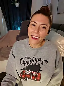 Ellie-L-Elizabeth online show from 16, 12, 2024