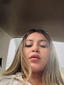 lunablossom  online show from 5, 10, 2025