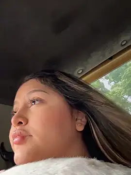 lunablossom  online show from 5, 12, 2025