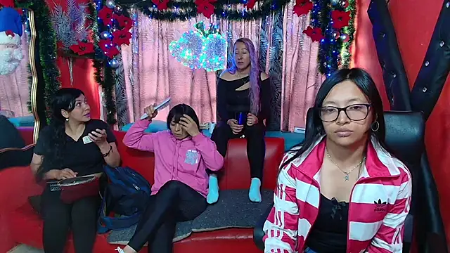lesbiancuple online show from 21, 12, 2024