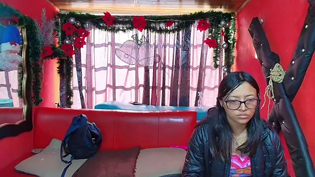 lesbiancuple online show from 7, 1, 2025