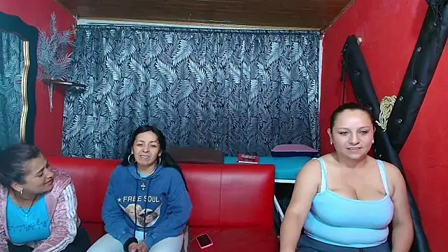 lesbiancuple online show from 6, 2, 2025