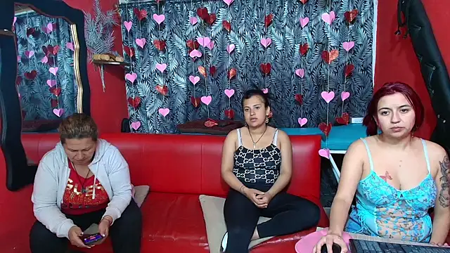 lesbiancuple online show from 19, 2, 2025