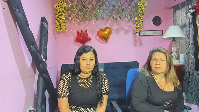 lesbiancuple online show from 24, 2, 2026