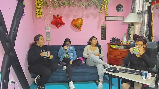 lesbiancuple online show from 26, 3, 2026